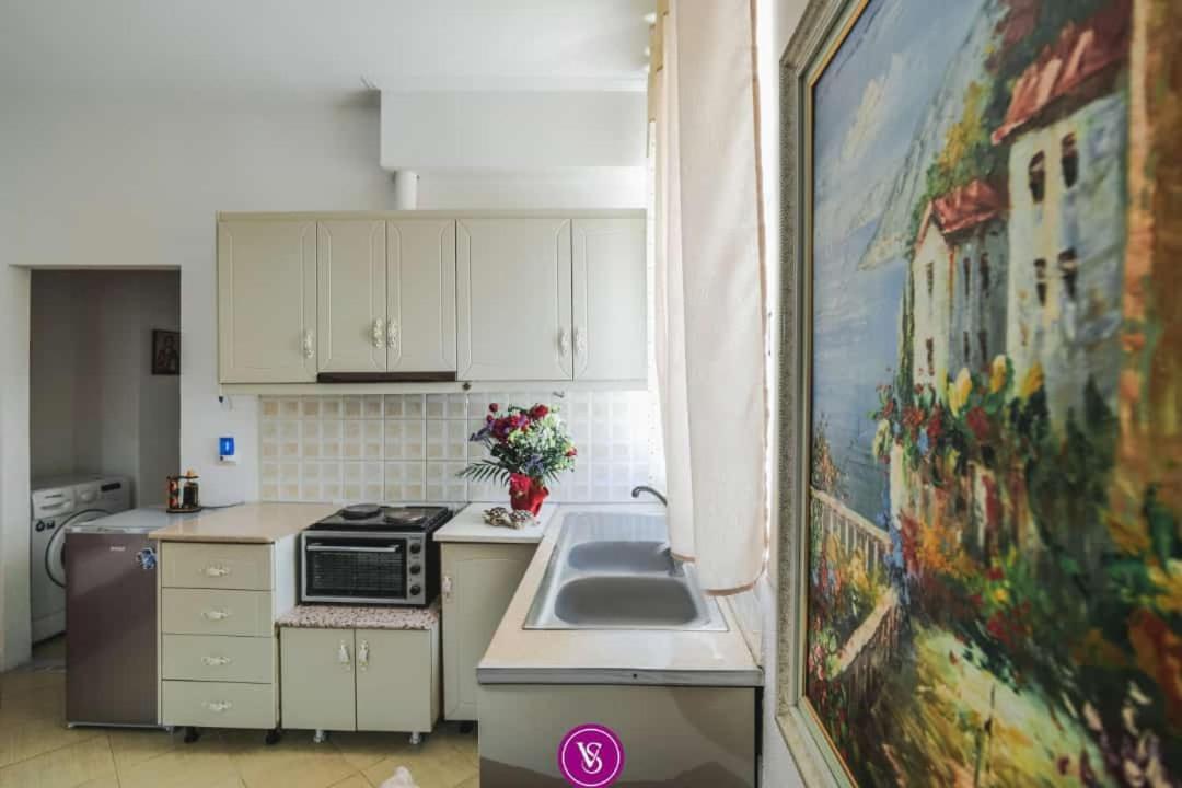 Vila Stupende Daire Saranda Oda fotoğraf